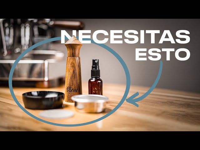 Vídeo relacionado con 7 accesorios de espresso, herramientas de manipulación de espresso, kit de accesorios para máquina de espresso WDT, prensador de café con estación de apisonamiento de madera espresso, distribuidor