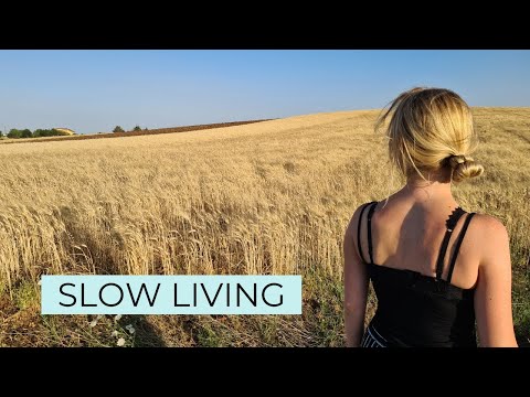 , title : 'SLOW LIVING: come rallentare per vivere meglio | Slow Living Lifestyle'