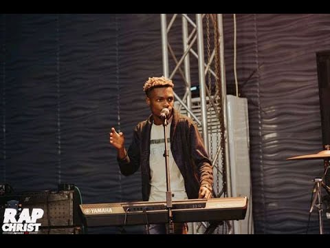 KDC the Keyboard Comedian performs at Gateway International church - BEST NIGERIA COMEDY 2021