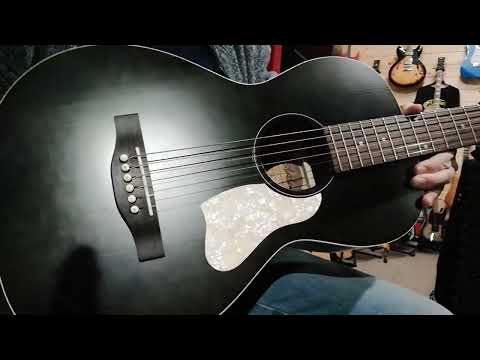 Art & Lutherie Roadhouse Faded Black A/E image 13