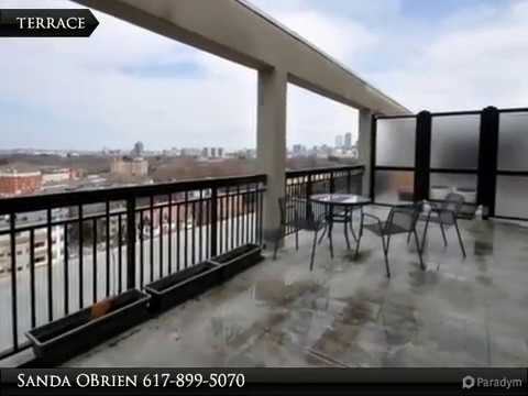 Great Penthouse in Luxury Building in Brookline