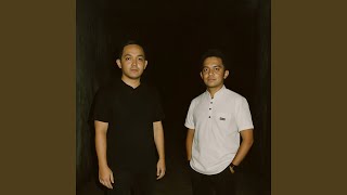 Download lagu Dia mp3