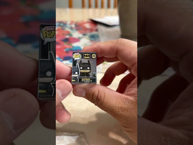 Vídeo relacionado con Funko Bitty Pop! Batman 85th - Catwoman 4PK Y una Minifigura Misteriosa Sorpresa - 0.9 Inch (2.2 Cm) - DC Comics Coleccionable- Repisa Apilable Incluida - Idea de Regalo - Toppers de Tarta