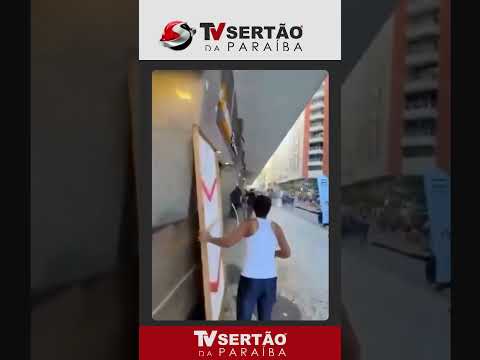 Confusão e prisões: operação contra comércio irregular termina em confronto no Rio de Janeiro