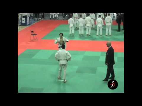 italiajudo.com_Camp Ita Squadre Cadetti 2010_Akiyama (F.Basile) vs New Olimpic (Parlati)