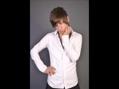 Botan Abay™ - Ben Yazarken Hatıran Var Hala Gözlerimde