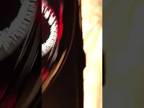 Peugeot 208 sulla neve