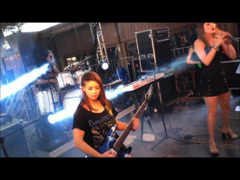 Banda Nota Promissória - Passos Motor Cycle 2015 - The Trooper (Iron Maidem)