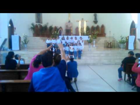 Itzia canta en el vientre de mi madre