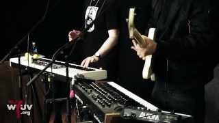 Jungle - &quot;Time&quot; (Live at WFUV)