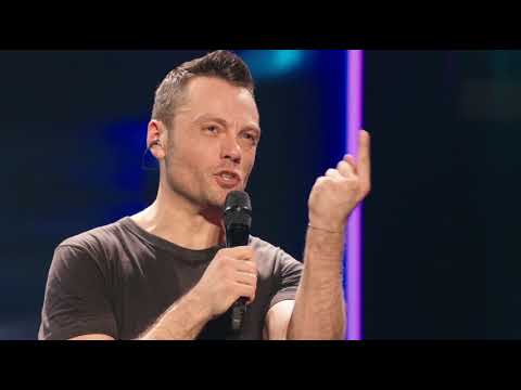 Tiziano Ferro - Alla mia età (Live @ San Siro 2015)