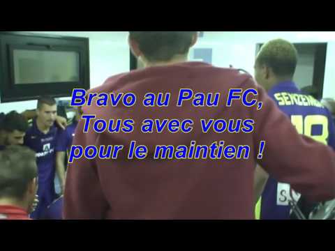 Fin de match et joies paloises à l'issue de Pau FC 1 - 0 SAS Epinal