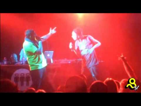 Videomind  ( Clementino / Paura / Tayone ) live in Firenze.mpg