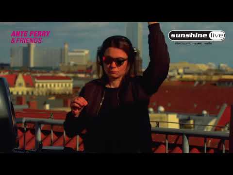 Ante Perry & Friends live stream with Juliet Sikora Part1