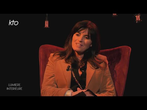 Sandrine Sarroche « On ne peut pas ne pas aimer la Sainte Vierge ».
