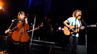 Moddi - &quot;En sang om fly&quot; In Roepaen Ottersum, 10 november 2013