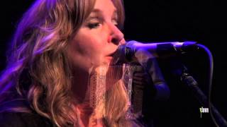 Gretchen Peters - "The Matador" (eTown webisode #323)