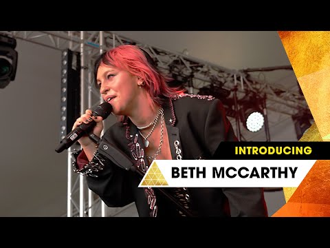 Beth McCarthy - Treat Me Like a Rockstar (BBC Introducing at Glastonbury 2025)