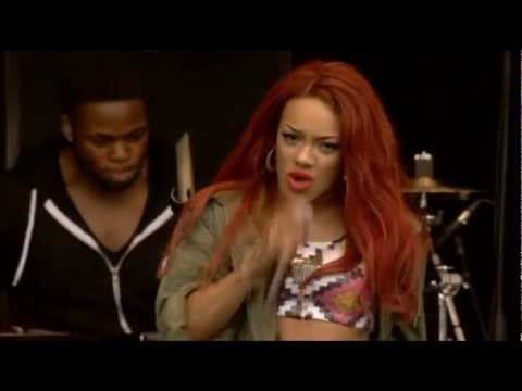 Stooshe - Kiss Chase (T in the Park 2012)