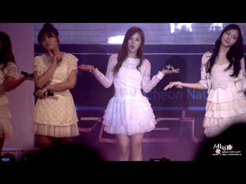 130521 에이핑크 박초롱 - Bubibu 직캠 / 인천대학교축제 by 셀빠