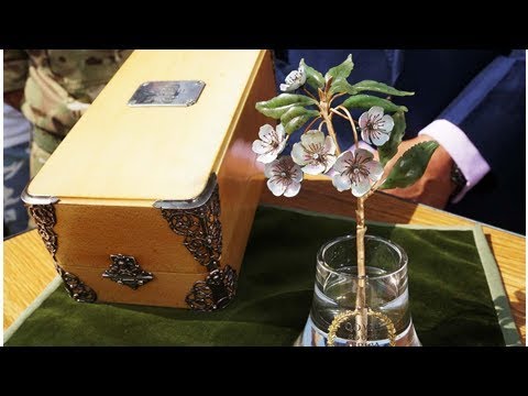 £1m Faberge flower makes Antiques Roadshow history as it gets only the third ever seven-figure va...
