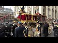 De glazen koets trekt voorbij tijdens Prinsjesdag