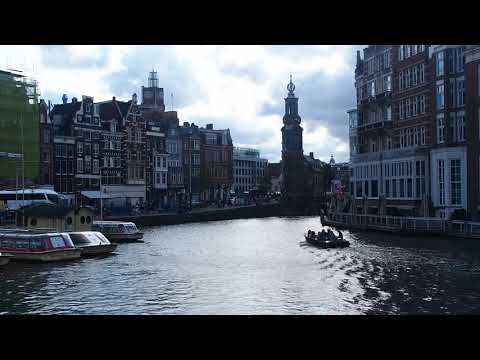Vista do rio Amstel de Halvemaansbrug, Amsterdã HD