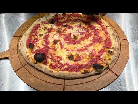 The Simplest Way to Cut Pizzas Into Equal Slices🍕 🍕 