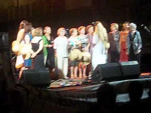 (Per un amico vicino) Coro delle mondine di Novi Live @ Novellara (RE) 25/7/12 [3]