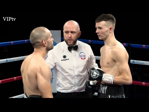 Jack Murphy v John Spencer at VIP's Bolton White's Hotel show on 3.12.22