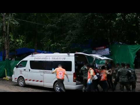 Divers complete Thai cave rescue, all 12 boys and coach out safely
