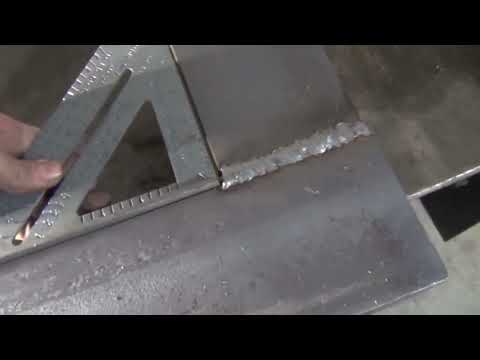 WELD PERFECT CORNERS ON ANGLE IRON WITH THIS SIMPLE TIP - NOTCHING WITH A CHEAP GRINDER -WELDING