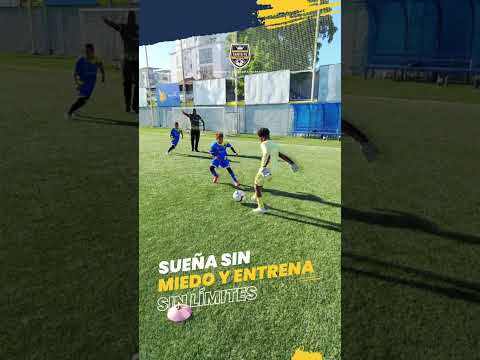 Entrenamiento de Fútbol para niños en Santo Domingo  Santa Fe Fútbol Club