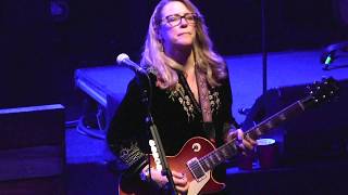 smokin&#39; Susan solo! &quot;The Sky Is Crying&quot; Tedeschi Trucks Band 12/1/17