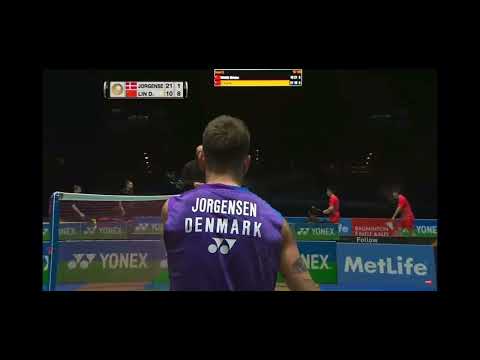 Umpire and line judge mistake