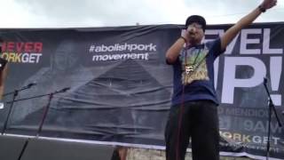 I juana change "live performance"