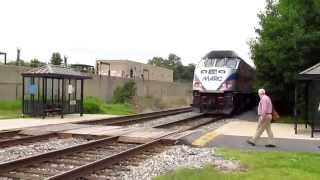 preview picture of video 'MARC MP36PH-3C #10 Departs College Park Station'