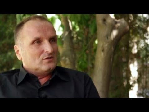 Vrasja e Azem Hajdarit, ekstradimi i Izet Haxhisë në dorë të ministrit turk të drejtësisë (Video) Vrasja e Azem Hajdarit, ekstradimi i Izet Haxhisë në dorë të ministrit turk të drejtësisë (Video)