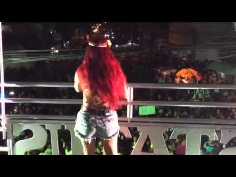 Priscila Senna (Banda Musa) canta "Bang", sucesso da cantora Anitta!