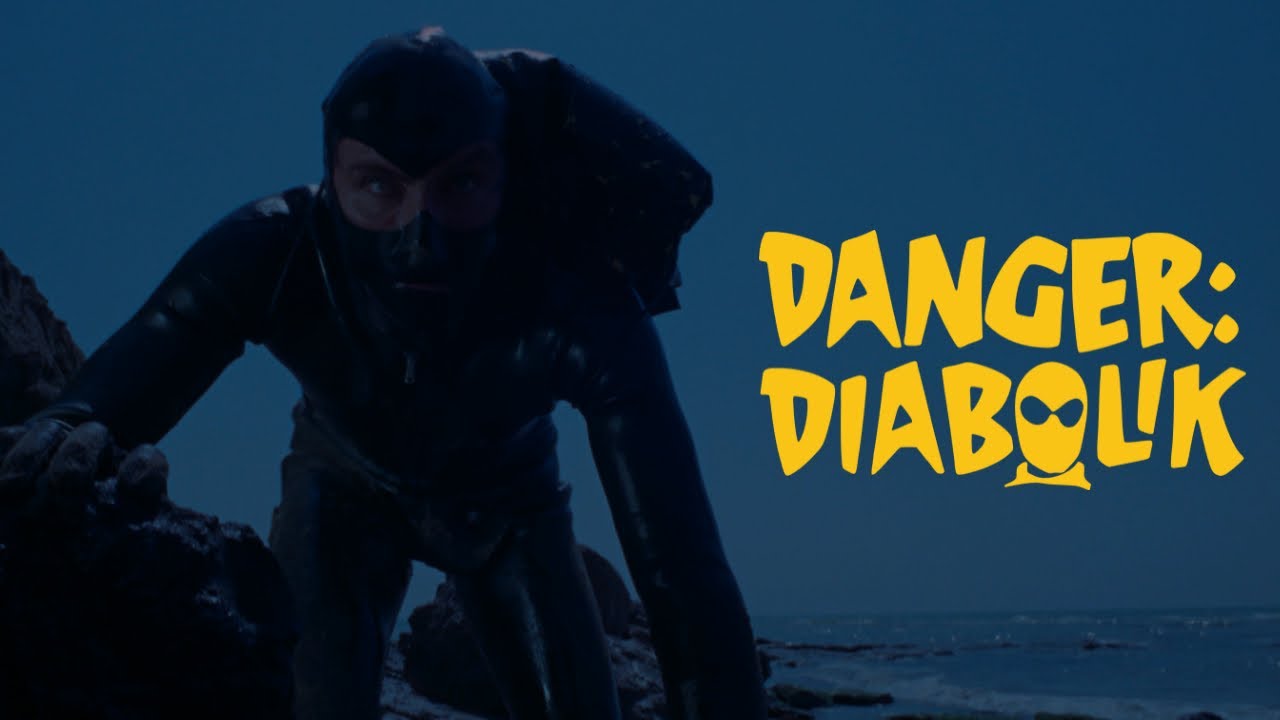 Miniature de la vidéo 4K Restoration Clip | Night Beach Ambush — Diabolik Strikes from the Sea du film Danger Diabolik
