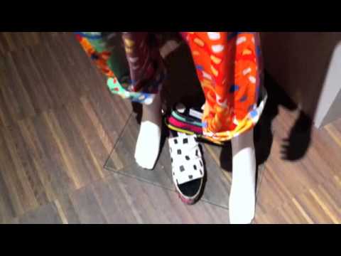 COVERI STORY - WALKING AROUND #2