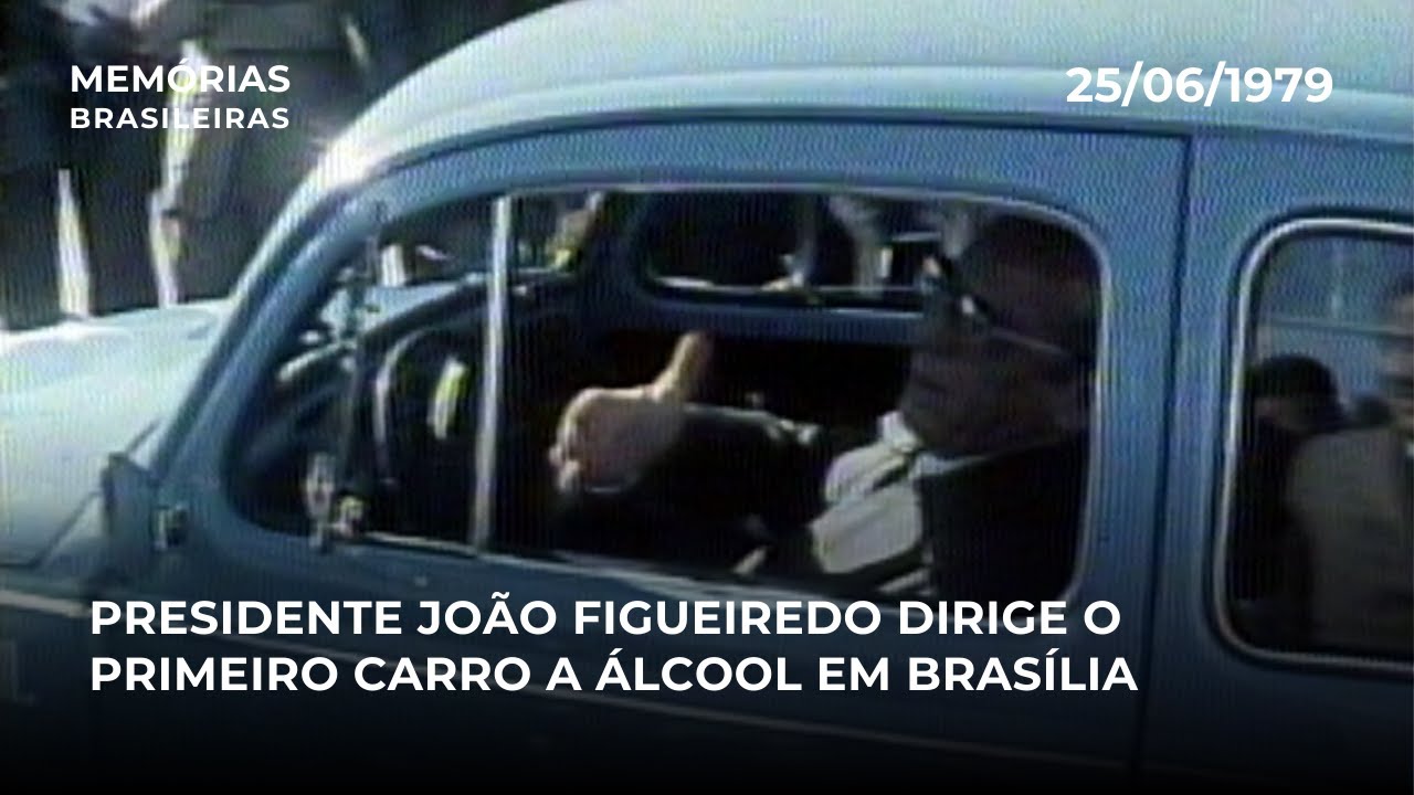 Presidente João Figueiredo dirige o primeiro carro a álcool em Brasília - 25/06/1979