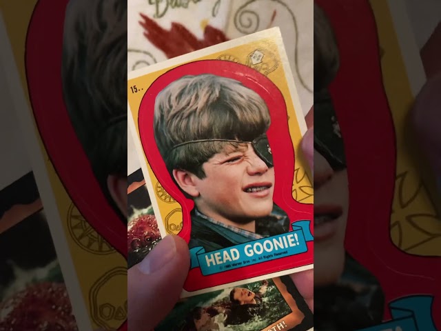 Vídeo relacionado con Camiseta original de The Goonies de la película de 1985, verde, XS