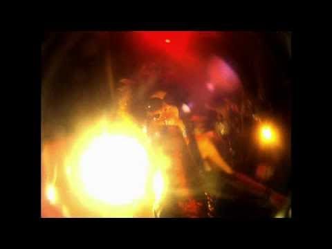 Shaka Ponk - I'm a Lady [OFFICIAL VIDEOCLIP]