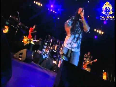 KY-MANI MARLEY feat.his son NESTA (@ GARANCE REGGAE FEST 25.07.2013)