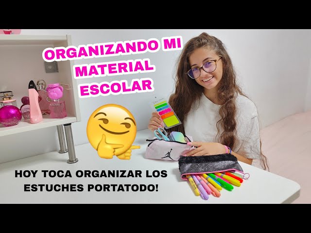 Vídeo relacionado con Wednesday Miércoles Uniform-Estuche Portatodo Cuadrado FAN 2.0, Negro, 21 x 8 cm