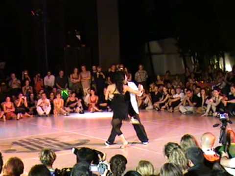  Dana Frigoli  and  Pablo Villarraza  are  dancing  to  the  tango  "  Don Juan  "
