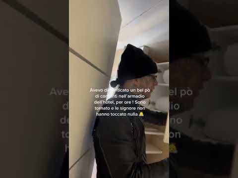 TAXI B DIMENTICA 10K IN HOTEL