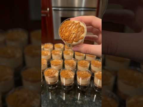 Impress others with these addicting Lotus Biscoff cheesecake cups