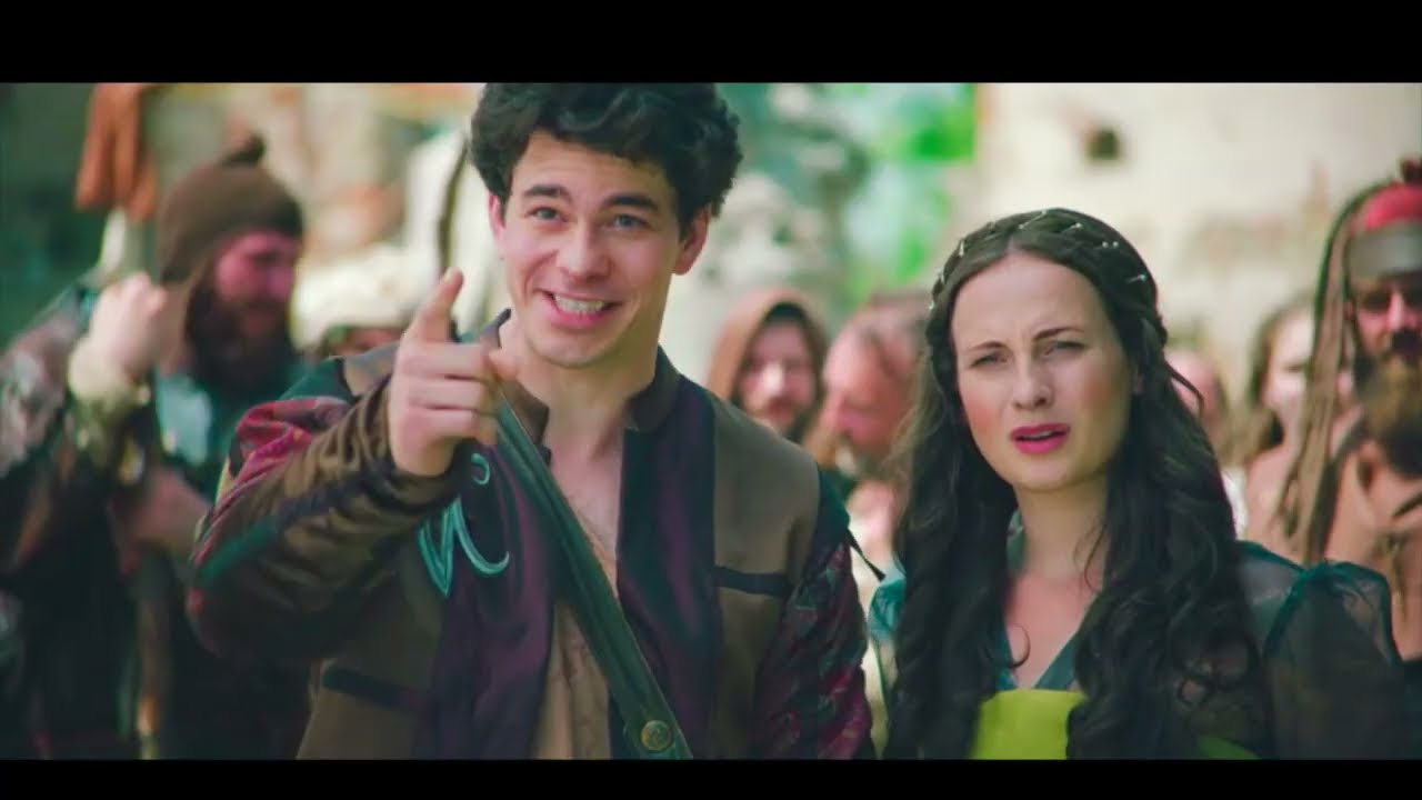 Linda princesa forçada a se casar foge para a floresta e encontra o portal do tempo